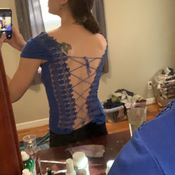 Blue too - Picture 5 of 7